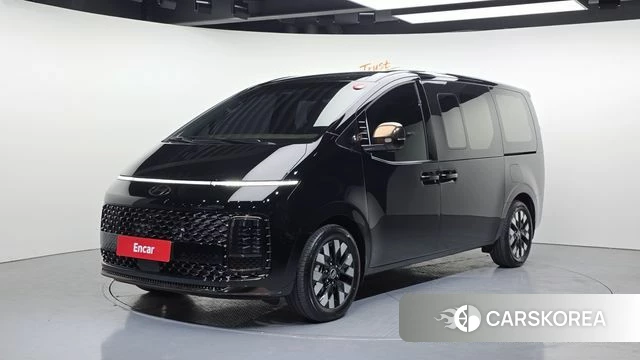 Hyundai Staria 2025 Черный из Кореи
