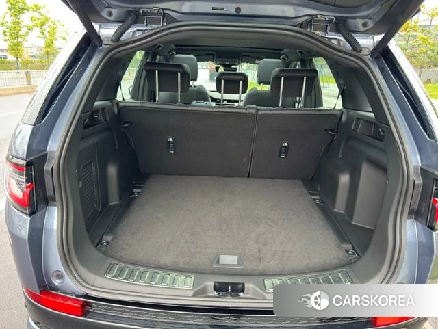Land Rover Discover Sports PHEV 2023 Темно-серый из Китая