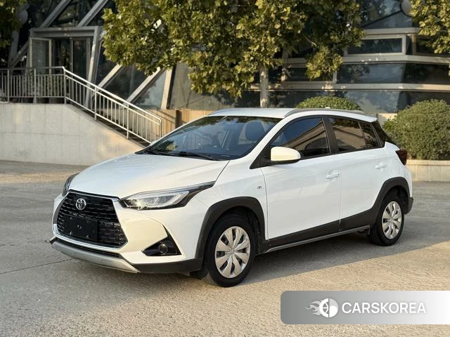 Toyota YARIS L Zhixuan 2022 Белый из Китая