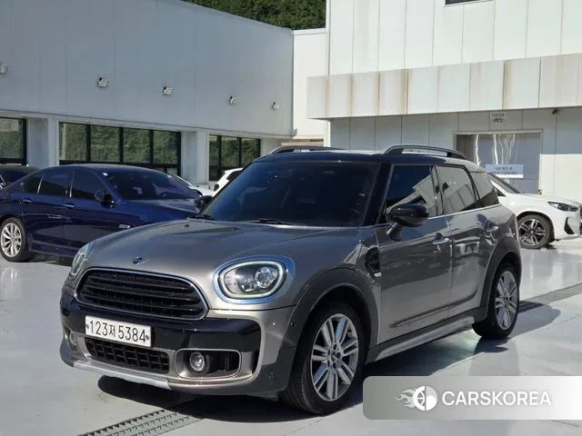 Mini Cooper Countryman 2020 Серебристо-серый из Кореи