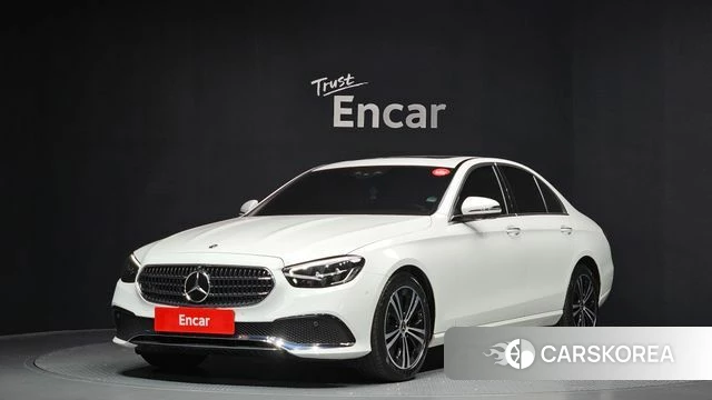 Mercedes-Benz E-Class W213 2022 Белый из Кореи