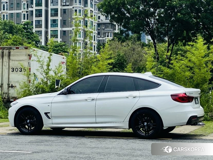 BMW 3 series GT 2020 Белый из Китая