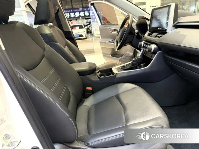 Toyota RAV4 Rongfang 2022 Белый из Китая
