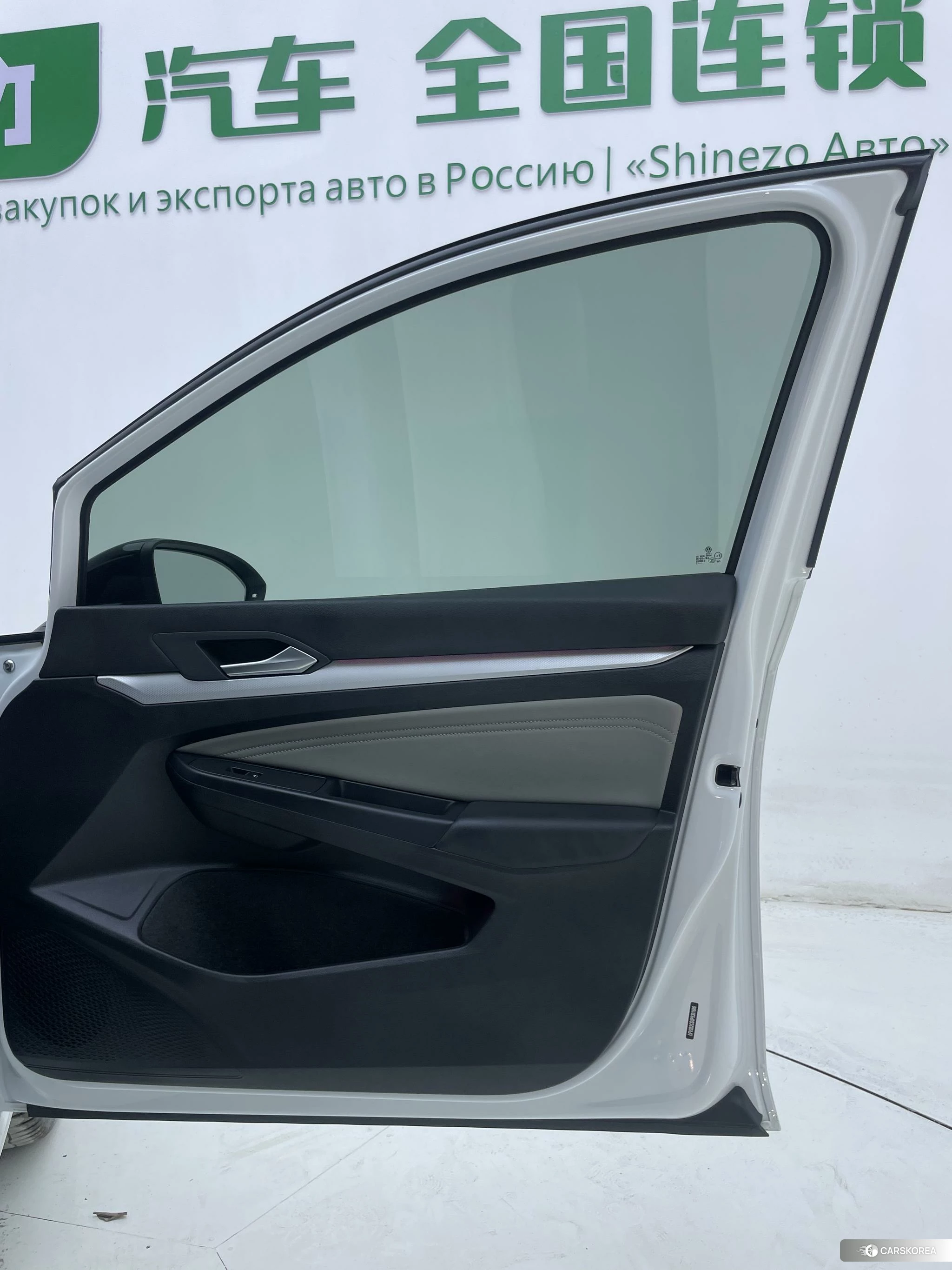 Volkswagen Golf 2022 Белый из Китая