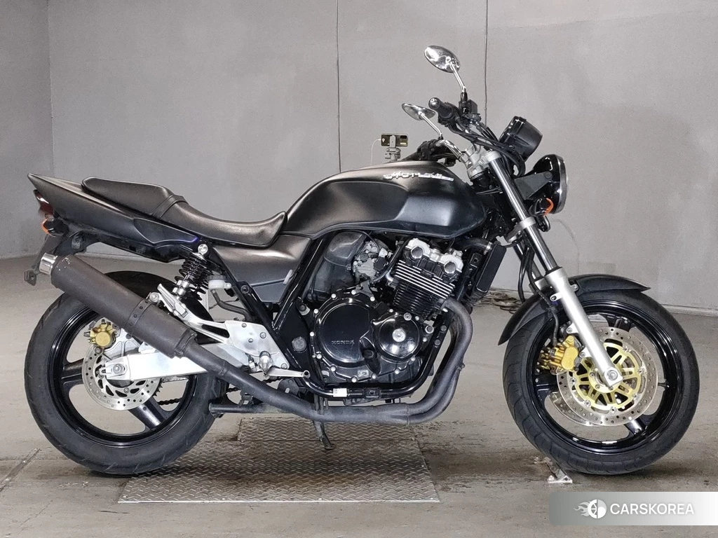 Проданный Honda CB400SF 2019 из Японии, фото 2