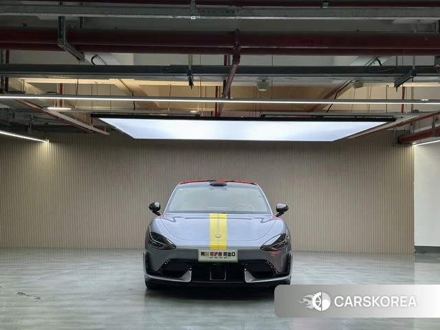 Xiaomi Car Xiaomi SU7 Ultra 2025 Серебристо-серый из Китая