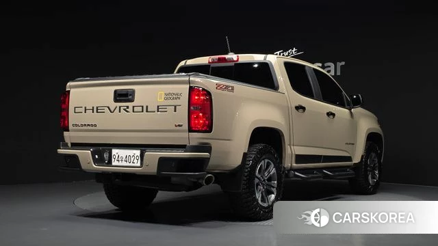 Chevrolet (GM Daewoo) Real New Colorado 2022 Жемчужный цвет из Кореи