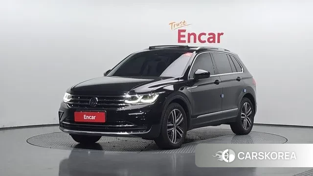 Volkswagen Tiguan second Generation 2023 Черный из Кореи