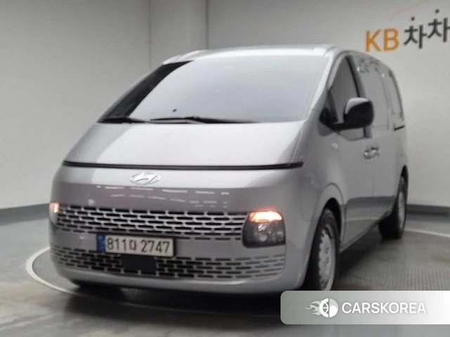 Hyundai Staria 2022 Серебряный из Кореи
