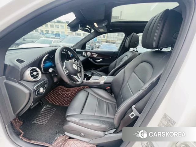 Mercedes-Benz GLC 2021 Белый из Китая