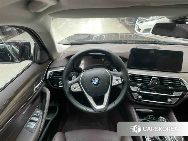 BMW 5 series 2022 Черный из Китая