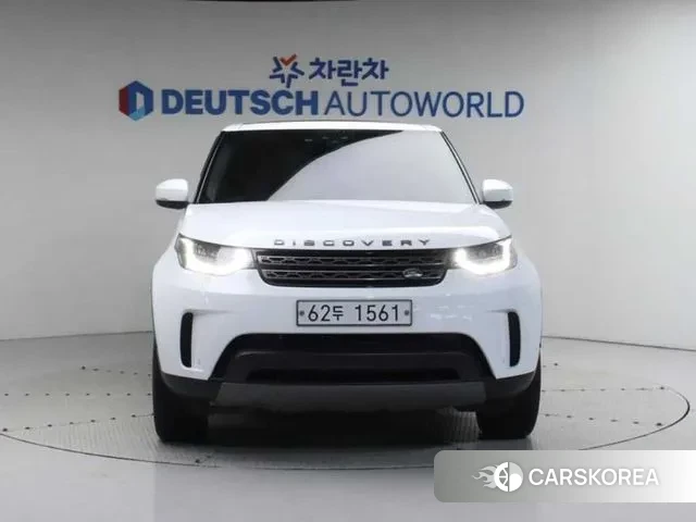 Land Rover Discovery 5 2019 Белый из Кореи
