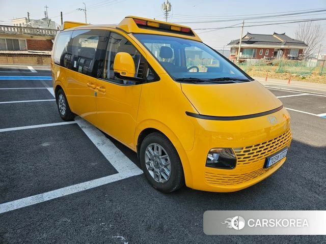 Hyundai Staria 2025 Желтый из Кореи