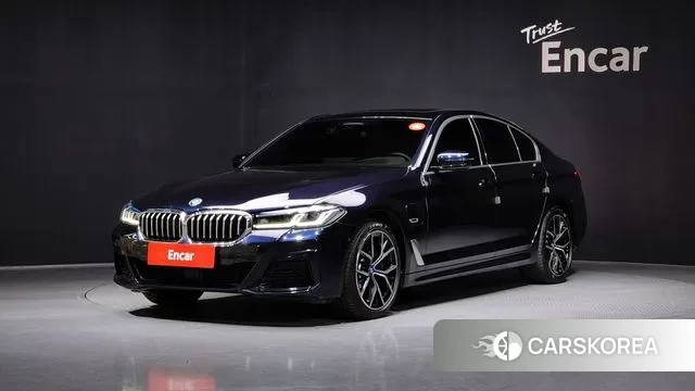 BMW 5 Series (G30) 2022 Черный из Кореи