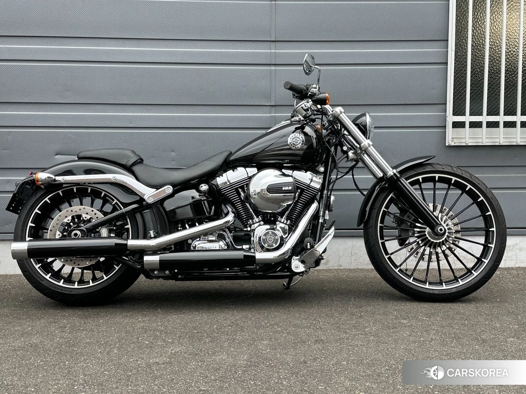 Проданный Harley-Davidson Softail Breakout FXSB 2017 из Японии