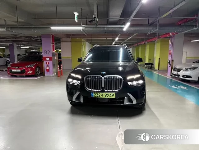 BMW X7 (G07) 2025 Черный из Кореи