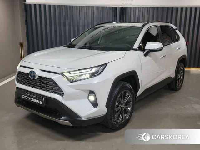 Toyota RAV4 5th Generation 2024 Белый из Кореи