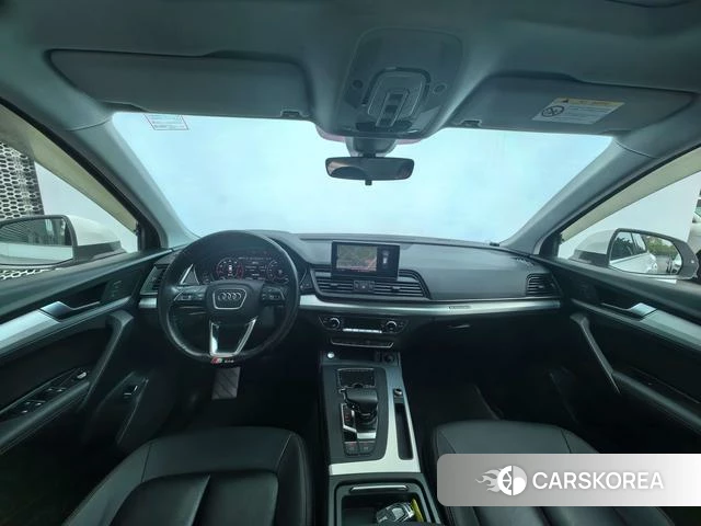 Audi Q5L 2019 Белый из Китая