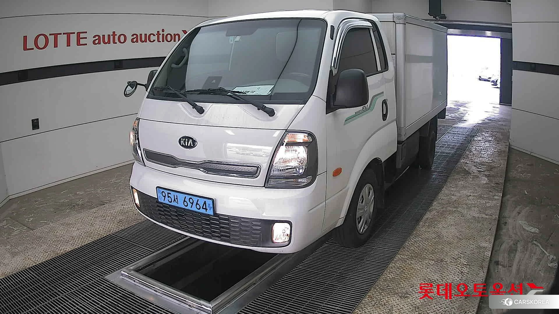 Kia Bongo Ⅲ EV Low-phase Built-in Car 2021 Белый из Кореи