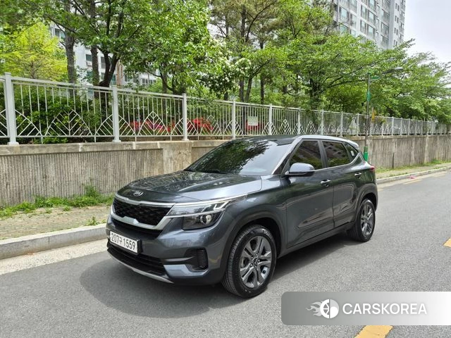 Kia Seltos 2021 Серый из Кореи