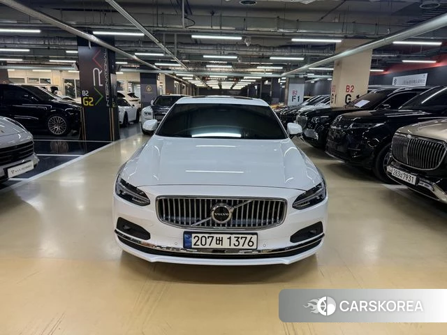 Volvo S90 2024 Белый из Кореи