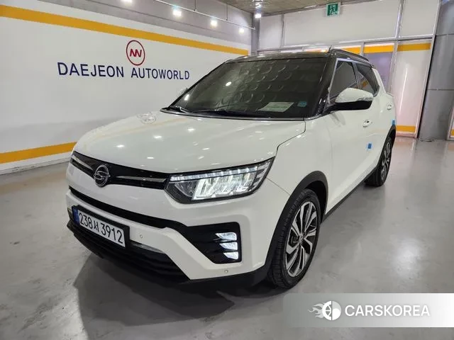 Ssangyong Berry New Tivoli 2022 Белый двухцветный из Кореи