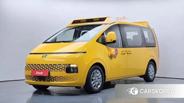 Hyundai Staria 2022 Желтый из Кореи