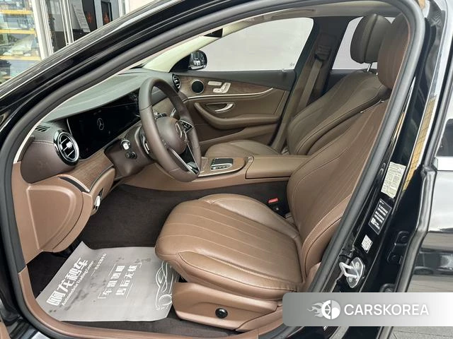 Mercedes-Benz E-class 2023 Черный из Китая