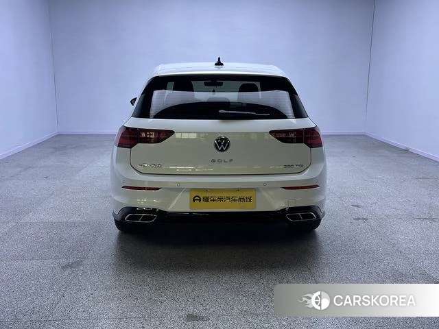 Volkswagen Golf 2024 Белый из Китая