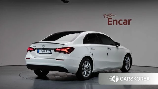 Mercedes-Benz A-Class W177 2020 Белый из Кореи