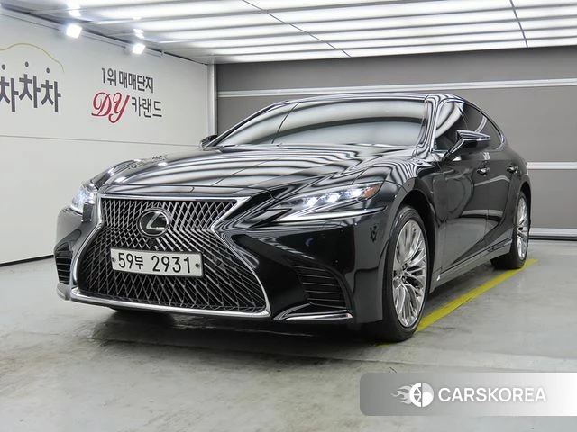 Lexus LS500 5th generation 2018 Черный из Кореи