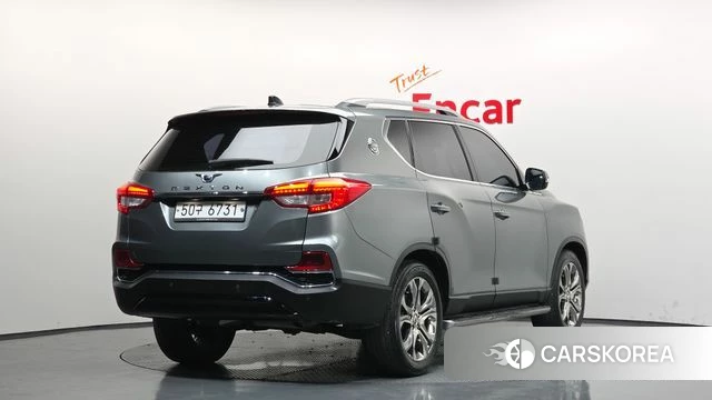 Ssangyong G4 Rexton 2019 Серый из Кореи