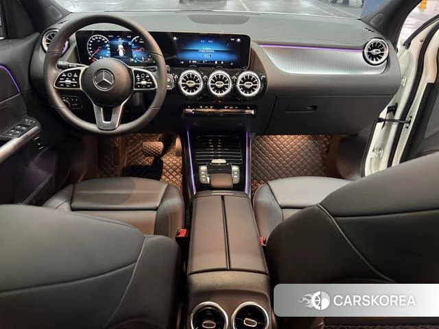 Mercedes-Benz GLA 2021 Белый из Китая