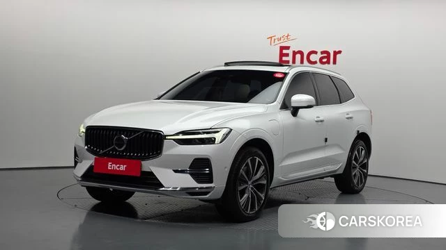 Volvo XC60 second Generation 2022 Белый из Кореи