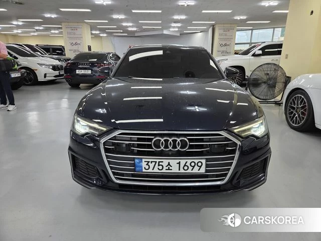 Audi A6 (C8) 2020 Синий из Кореи