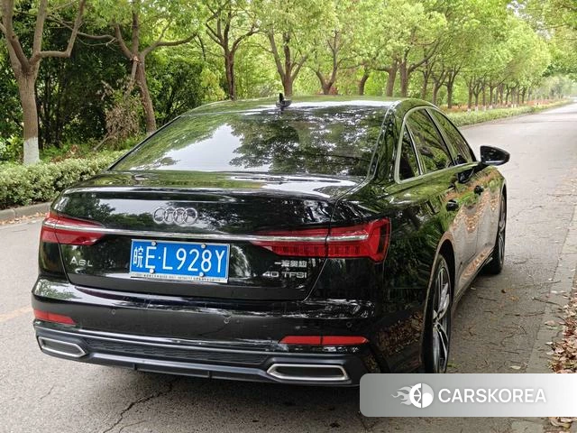 Audi A6L 2021 Черный из Китая