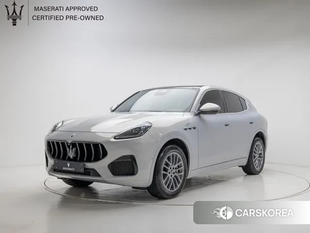 Maserati Grecale 2024 Светло-серебряный цвет из Кореи