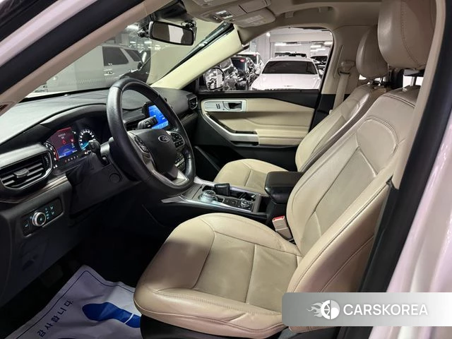 Ford Explorer 6th Generation 2021 Белый из Кореи