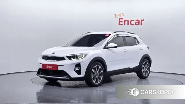 Kia Stonic 2020 Белый из Кореи