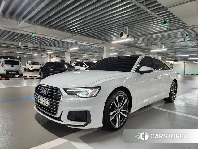 Audi A6 (C8) 2021 Белый из Кореи