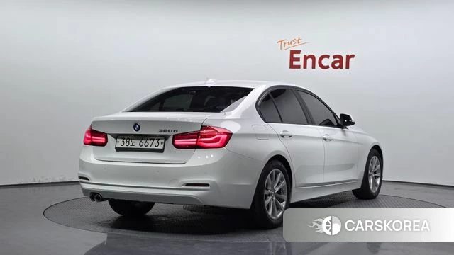BMW 3 Series (F30) 2018 Белый из Кореи