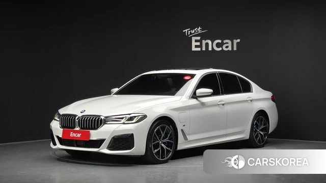 BMW 5 Series (G30) 2021 Белый из Кореи