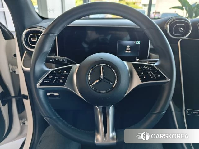 Mercedes-Benz GLC 2023 Белый из Китая