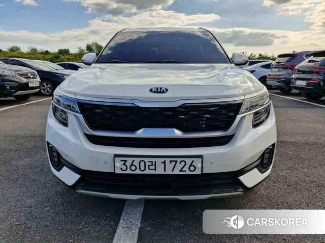 Kia Seltos 2020 Белый из Кореи