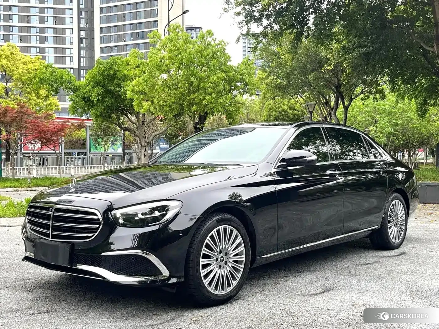 Mercedes-Benz E-Class 2023 Черный из Китая