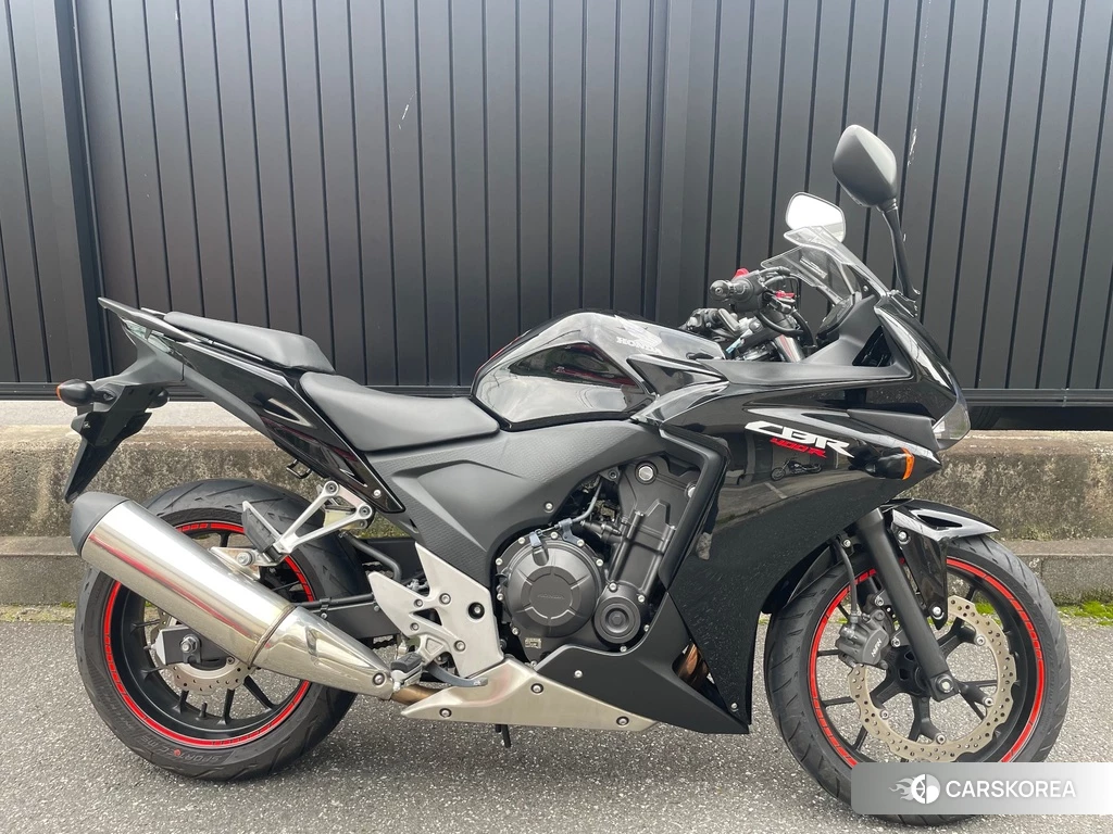 Проданный Honda CBR400R 2014 из Японии, фото 2