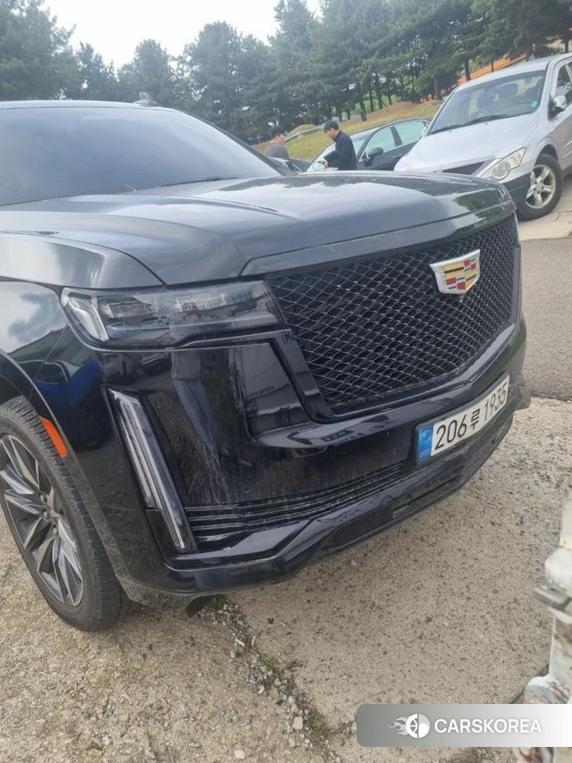 Cadillac Escalade 5th Generation 2021 Черный из Кореи