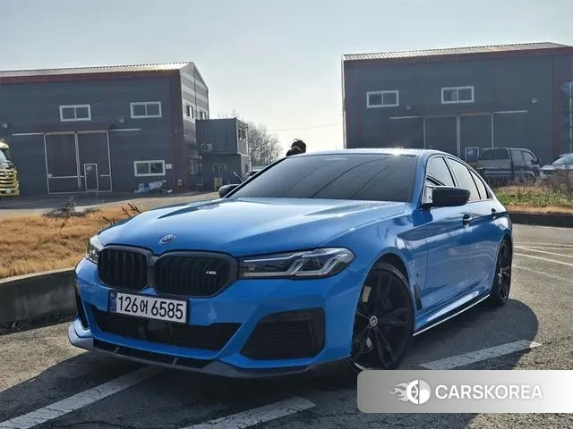 BMW 5 Series (G30) 2020 Черный из Кореи