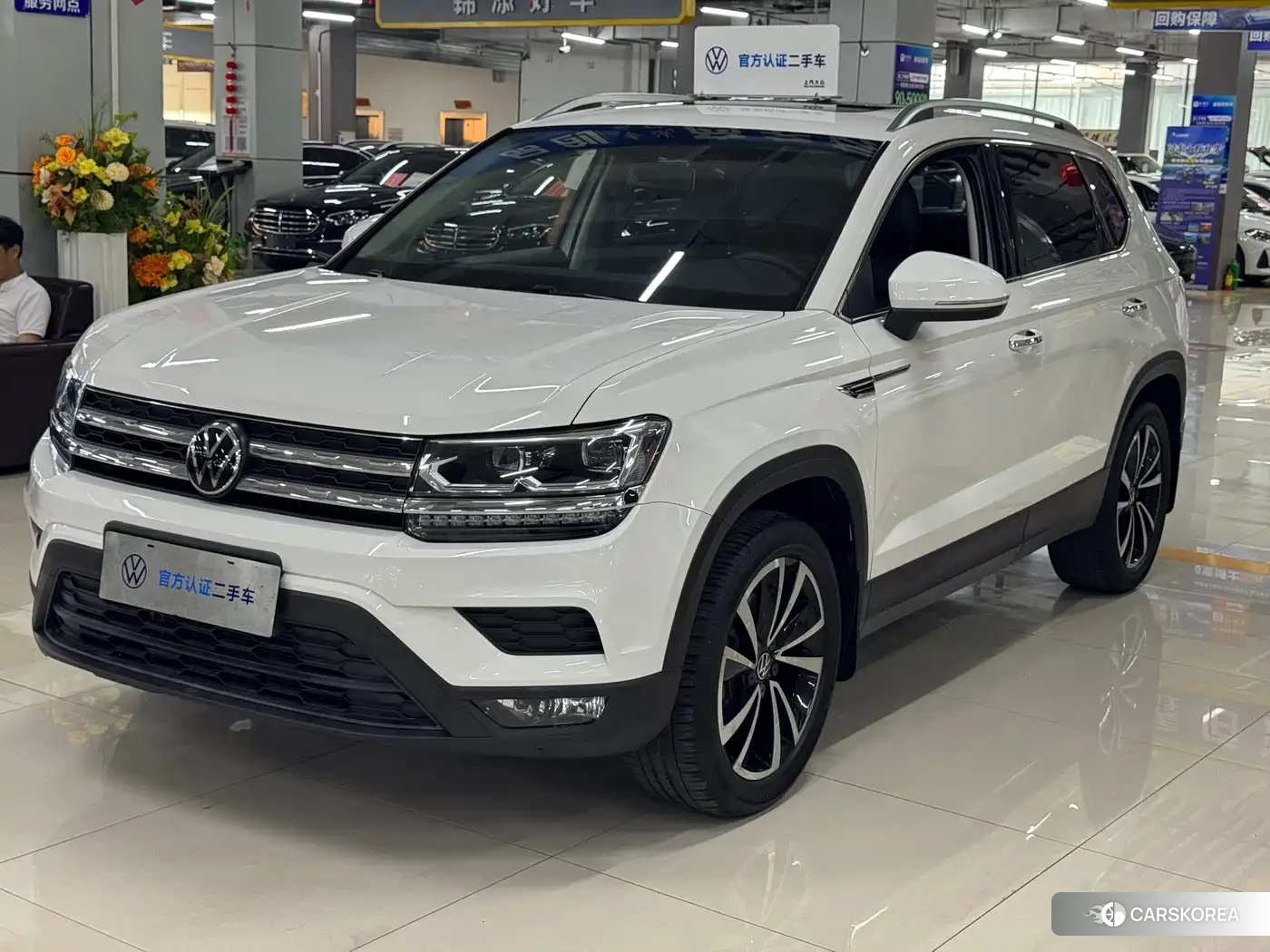 Volkswagen Tharu 2022 Белый из Китая