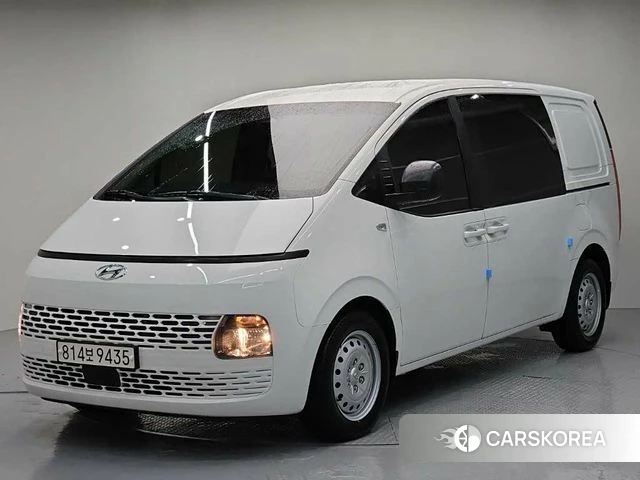 Hyundai Staria 2023 Белый из Кореи
